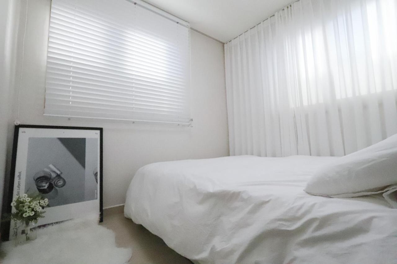 Lovely House Hongdae Apartment Seoul Bagian luar foto