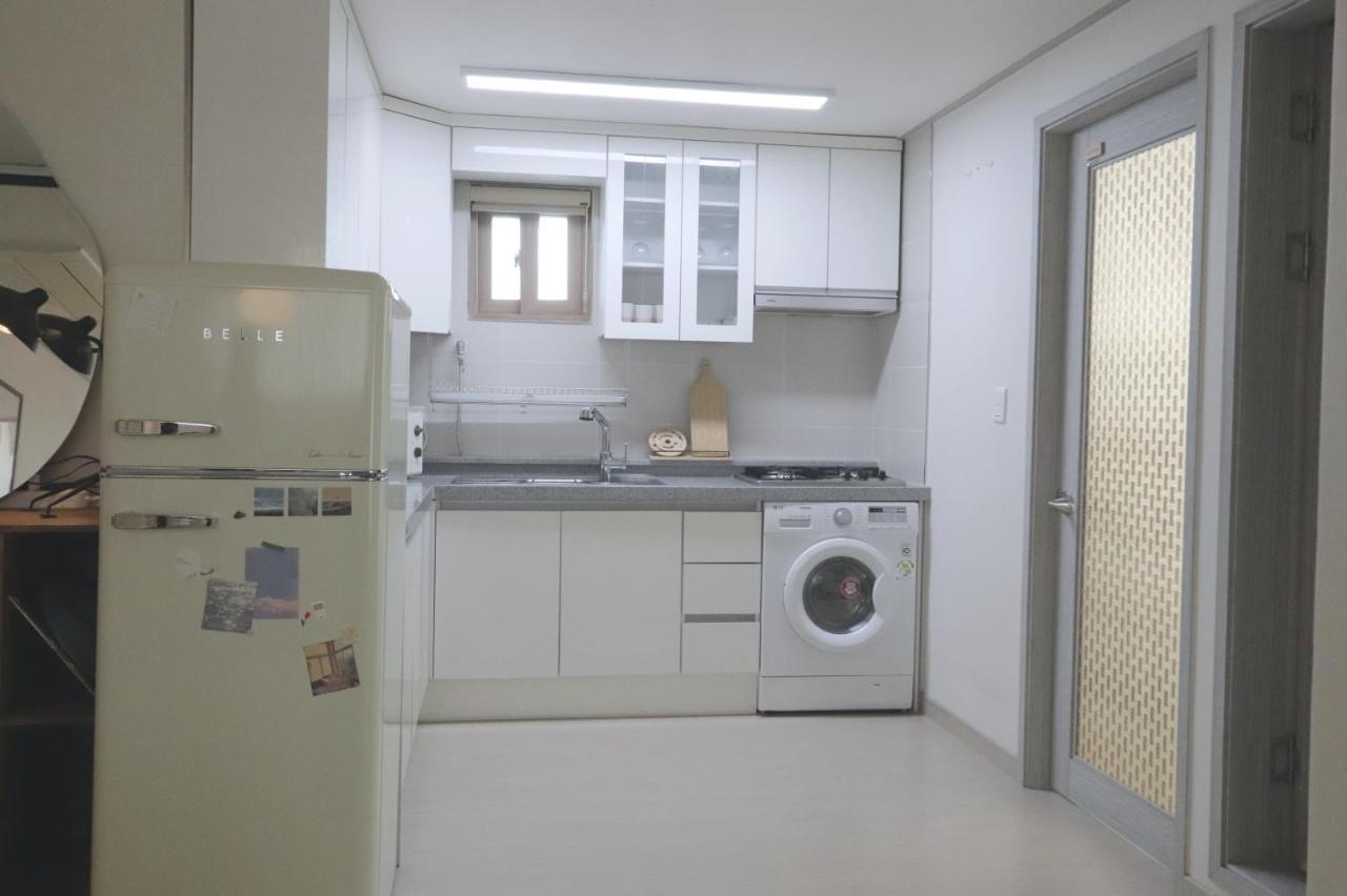 Lovely House Hongdae Apartment Seoul Bagian luar foto
