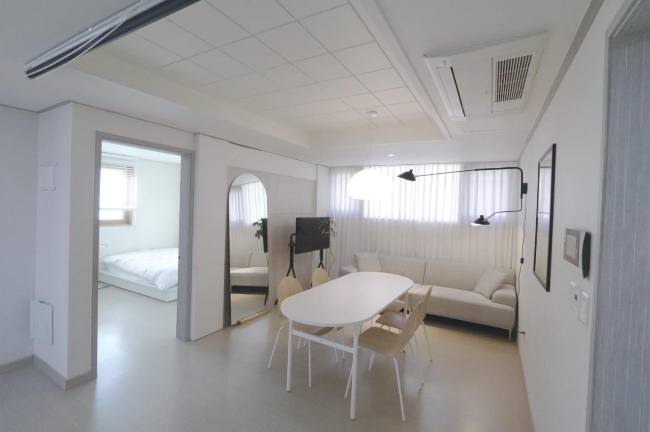 Lovely House Hongdae Apartment Seoul Bagian luar foto
