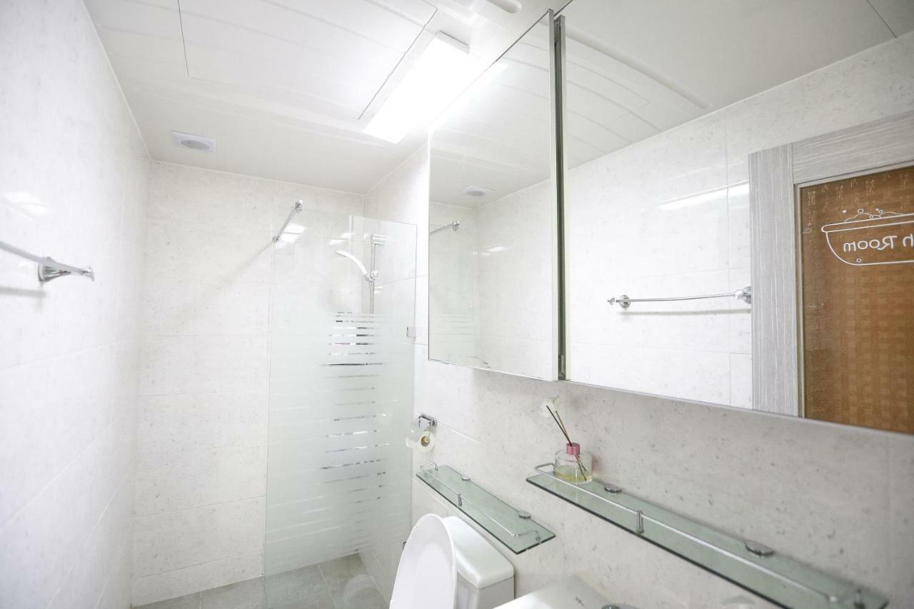Lovely House Hongdae Apartment Seoul Bagian luar foto